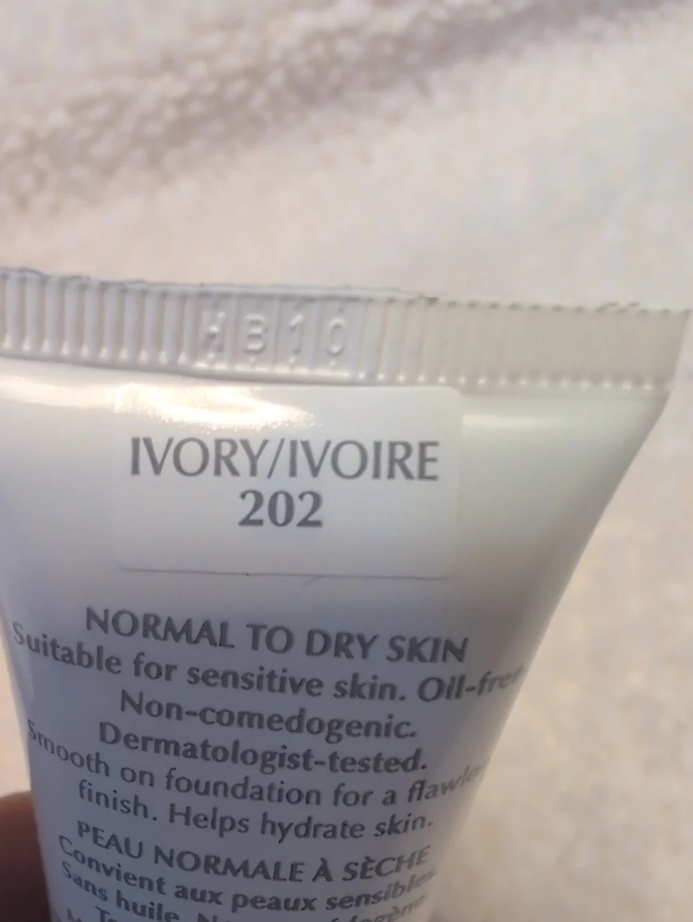 NWT Mary Kay Full-Coverage Foundation - Ivory 202